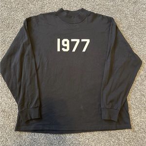 Fear of God Essentials Essentials Long-Sleeve Tee 'Iron' - size M - Pre-owned